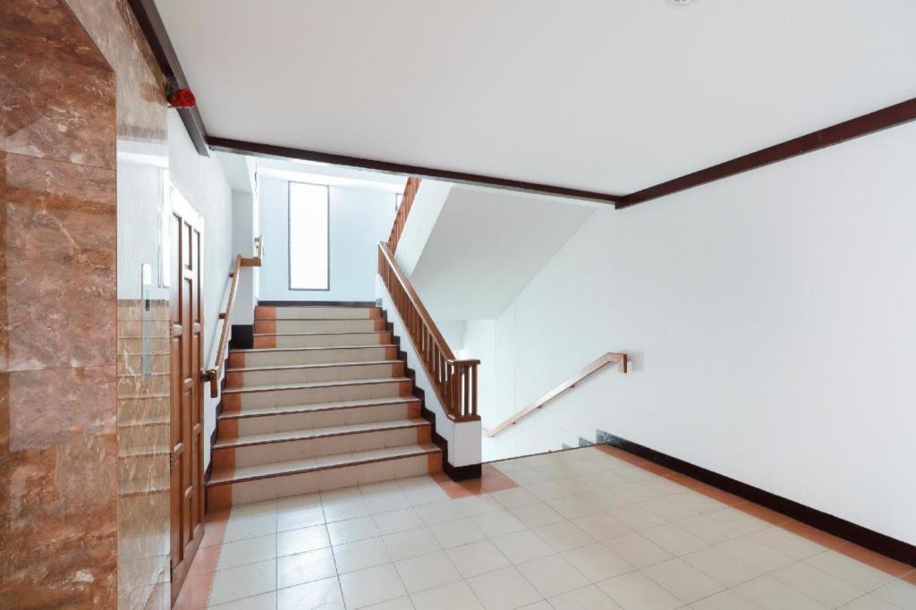Khách sạn Oyo 794 Mum