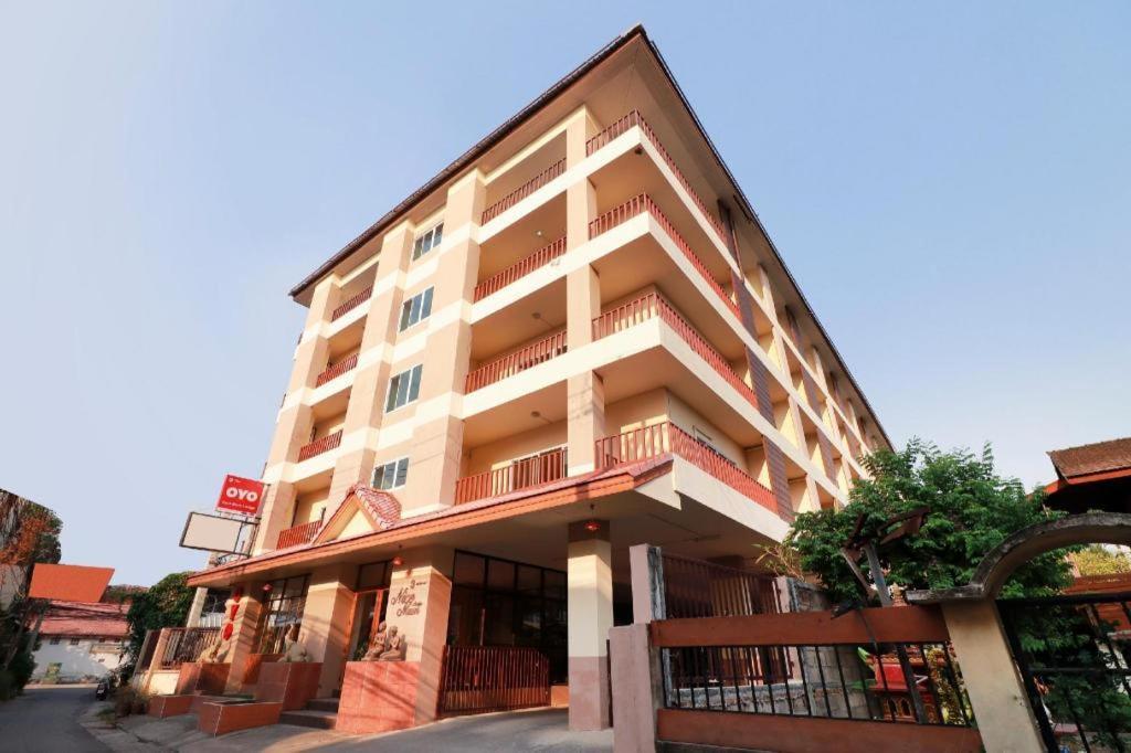Hotel Oyo 794 Mum 2*