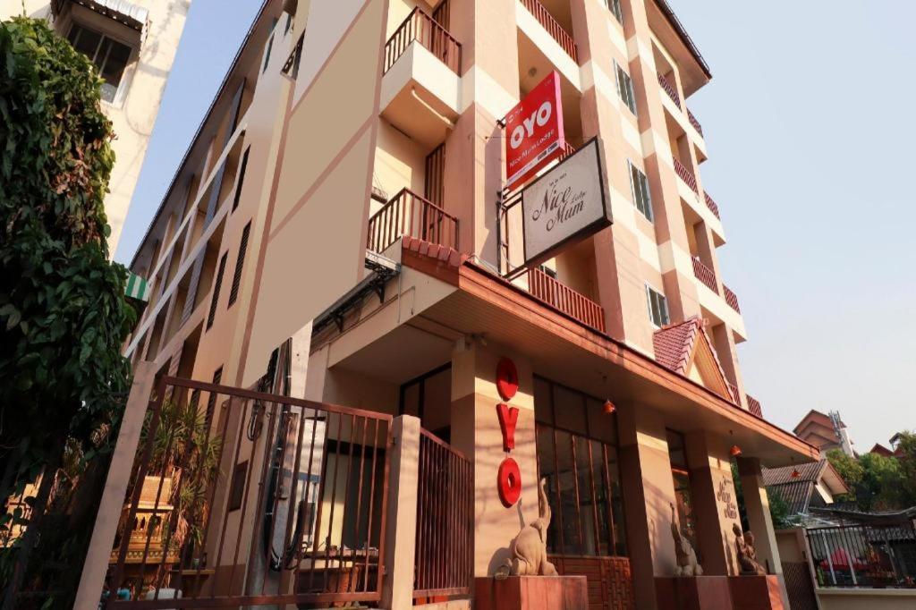 Khách sạn Oyo 794 Mum 2*
